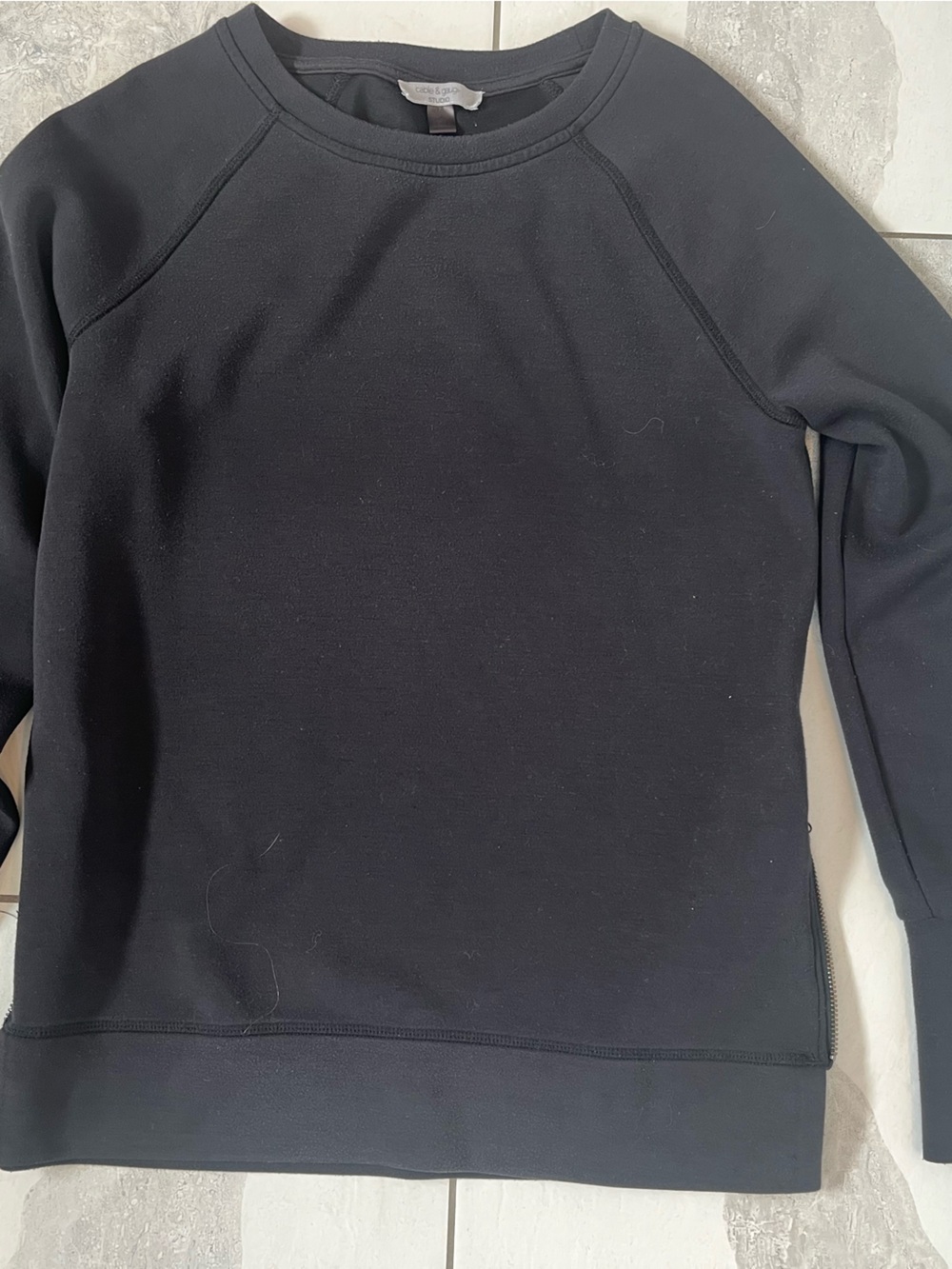 Cable & Gauge Black Pullover Sweatshirt